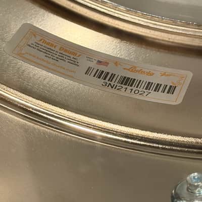 Ludwig **A STOCK!** LM402 Supraphonic 6.5x14" 10-Lug Aluminum Snare Drum 1985 - Present - Chrome-Plated image 7
