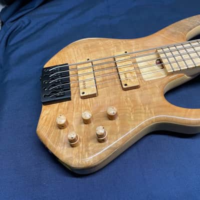 Skjold Wyvern David Dyson Signature Model #3 of 25 5-string Bass image 6