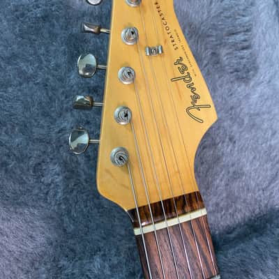 Video! Fender John Mayer Signature Stratocaster - Shoreline Gold w/ Maroon Racing Stripe image 8