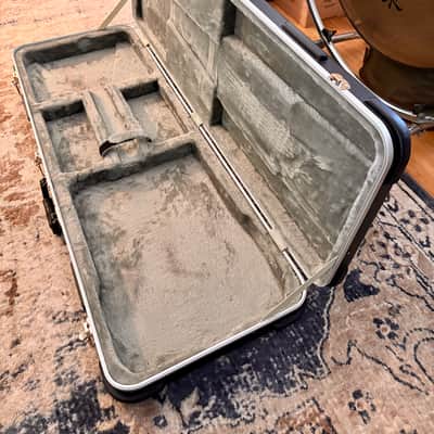 Road Runner ABS Molded Deluxe Hardshell Case for Stratocaster/Telecaster (Very-Good-Condition) image 3