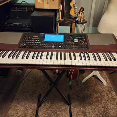 KORG PA1000 ARRANGER KEYBOARD image 3