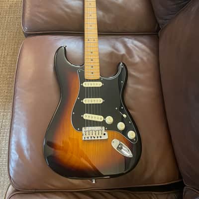 Fender American Ultra Luxe Stratocaster image 4