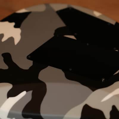 ESP M-II Urban Camo NTB 2008 image 10