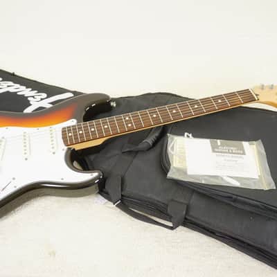 Fender Japan Stratocaster 2014 - 3-Color Sunburst image 17