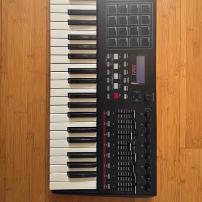 Akai MPK249 - Present - Black