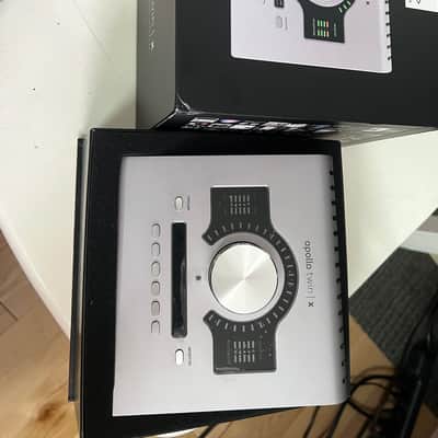 Universal Audio Apollo Twin X Duo Gen 2 Thunderbolt Audio Interface 2024 - Present - Silver image 3