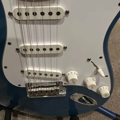 Fender 50th Anniversary Stratocaster 1995 - Lake Placid Blue image 4