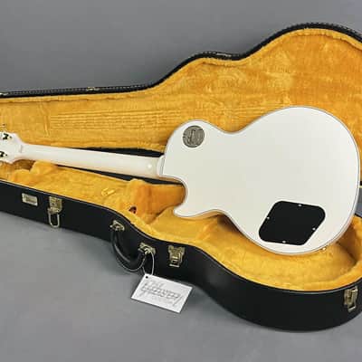 Gibson Custom Les Paul Custom Electric Guitar - Alpine White ~ As New Mint! image 17