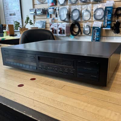 Yamaha T-85 AM/FM Stereo Tuner image 2