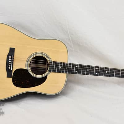 Martin D28 Standard Series (s/n: 0230) image 9