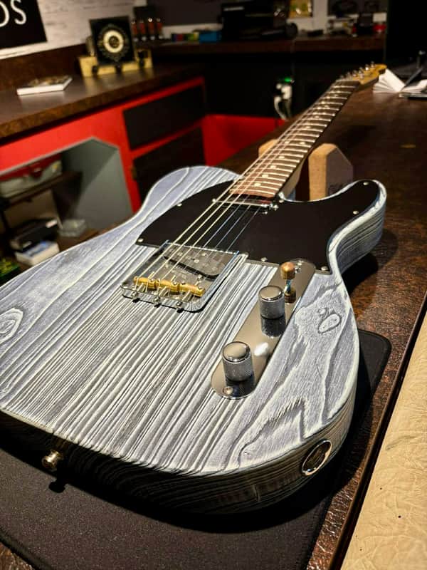 Fender American Performer Sandblasted Telecaster 2019 - 2021 - Daphne Blue