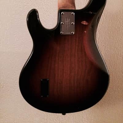 Ernie Ball Stingray V 2003 3 Tone Sunburst image 6