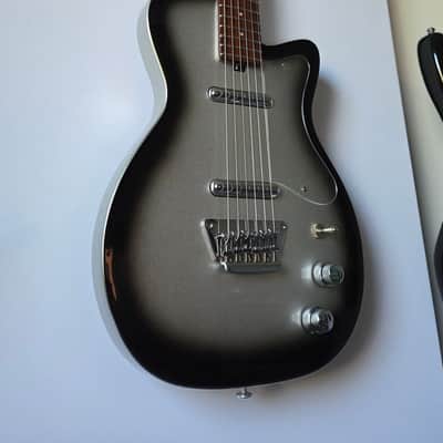 Silvertone 1303/U2 Reissue Silverburst image 2