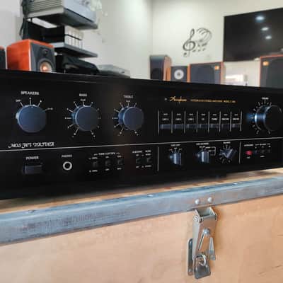 Accuphase E 205 - Black image 1