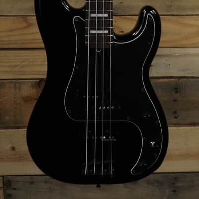 Fender Duff McKagan Deluxe Precision Bass Black w/ Gigbag image 2