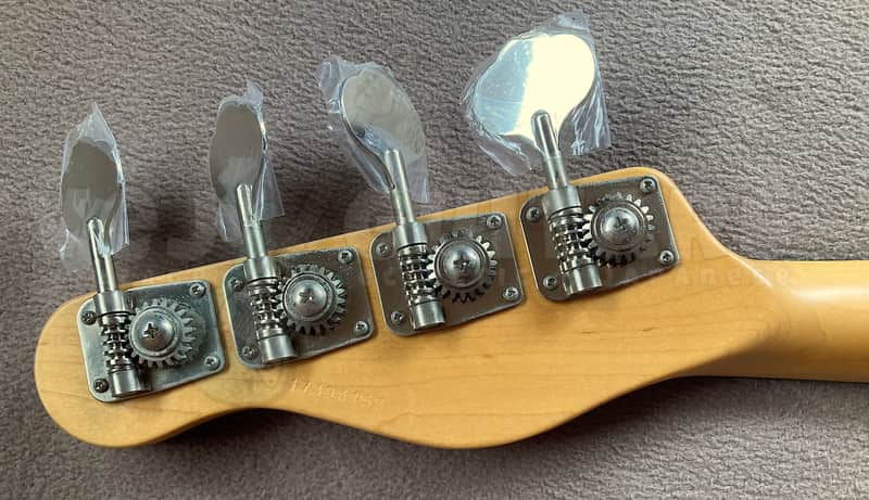 GODIN A4 ULTRA SA (SYNTH ACCESS) FRETLESS BASS *IMMACULATE* | Reverb