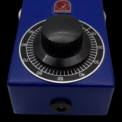 R2R Electric Pre-Amp 2022 - Present - Blue X8048 image 3