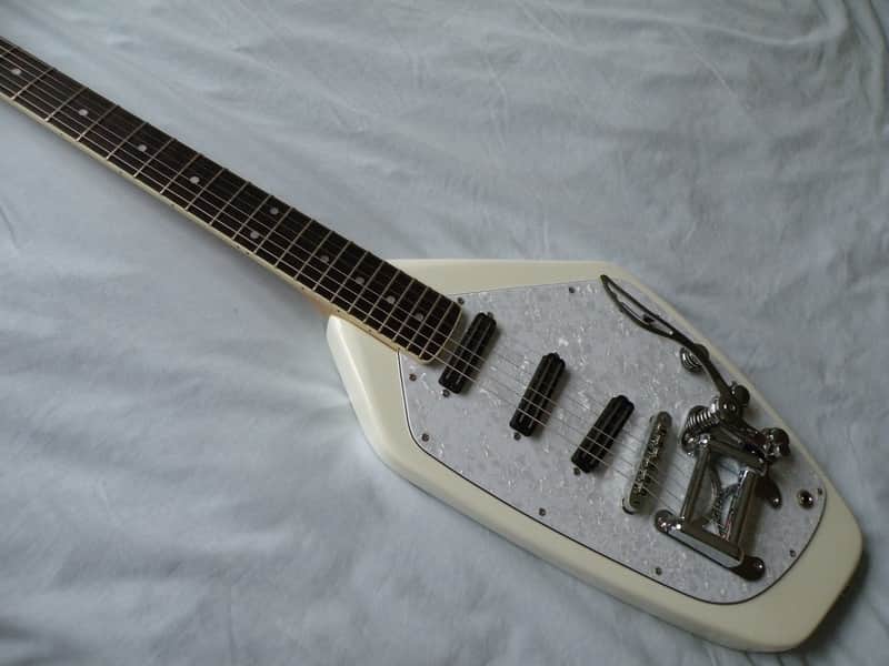 EKO Ghost VI 2012 White - Absolutely Mint Condition | Reverb