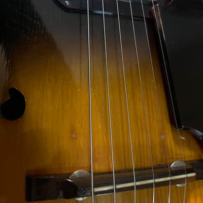 Silvertone H51 cutaway 1950s - Tobacco burst image 15