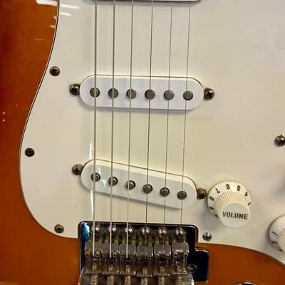 Fender Stratocaster MIM, Brown Sunburst - Pre Owned image 7