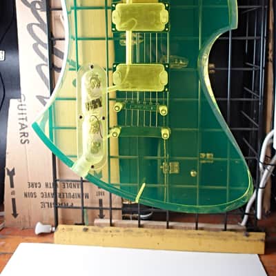 B.C. Rich Acrylic Series Mockingbird 1999 - Translucent Green image 8