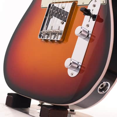 Fender Limited Edition Vintera III Early '60s Custom Telecaster 2025 - 2026 - 3-Color Sunburst 3554gr image 5