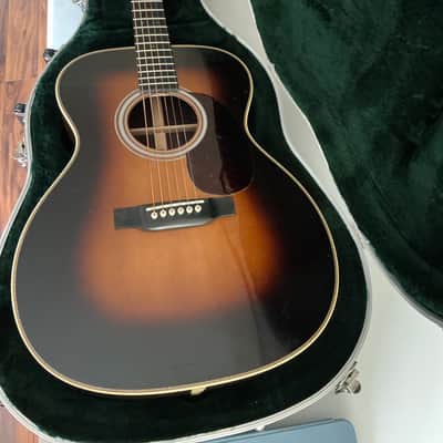 Martin 000-28 2021 - Sunburst image 1