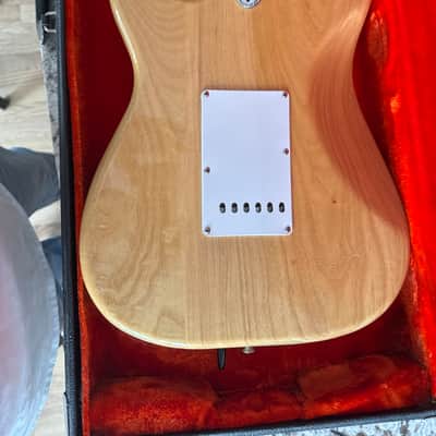 Fender Stratocaster with 3-Bolt Neck, Ash body, Maple Fretboard 1977 - Blonde image 5