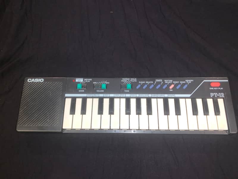 Casio Pt-12 1980’s - Black image 1