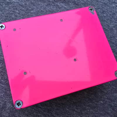 Walrus Audio Aetos 120V Clean Power Supply V1.5 Limited Edition - Neon Series 2019 - Neon Pink image 8