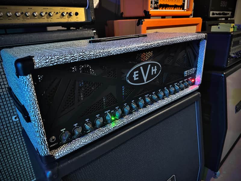 EVH 5150 III 100S 3-Channel 100-Watt Guitar Amp Head 2015 - Present - black/white gator skin imagen 1