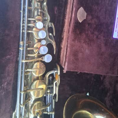 Buescher 400 top hat and cane alto saxophone 1955 - Lacquer image 5