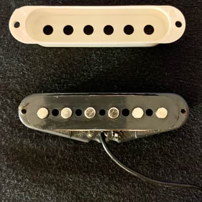 Single Coil Pickup with Aged Cover, plus Screws and Springs (Aged White) image 8