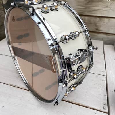Pearl MPL -Masters Premium Legend 14x5.75” snare 2012 - White image 3