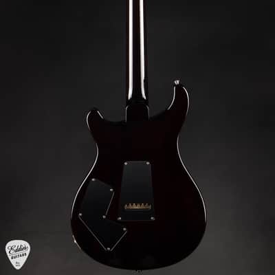 2024 - PRS Modern Eagle V - Black Gold Wraparound Burst image 5