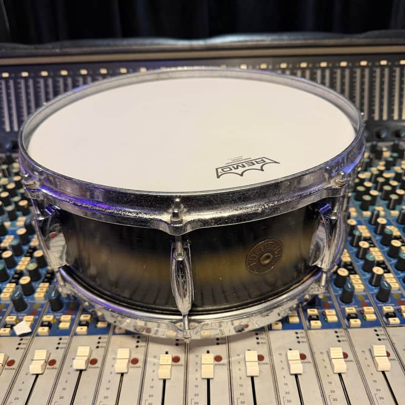 Gretsch 4102 Renown 14x5.5" 8-Lug Snare Drum with Round Badge 1958 - 1966 Tri-Tone Blue and Silver image 1