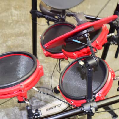 Alesis Nitro DM7 8-Piece Electronic Drum Set image 2