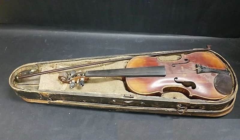 Antique Jacobus Stainer sized 4/4 violin, Austria 1695, Good, Repairs Needed image 1