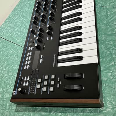Novation Summit Black/brown image 6