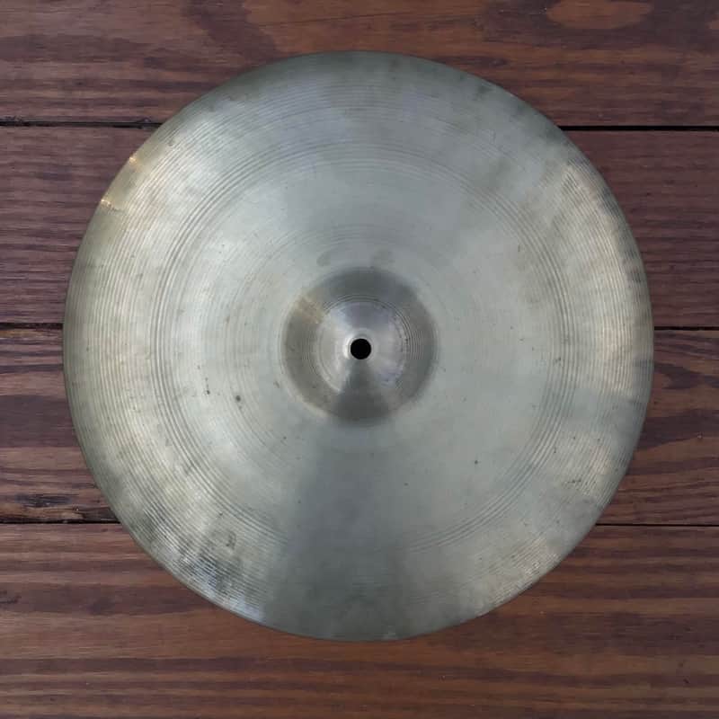 USED A Zildjian 15" Medium Thin Crash Cymbal image 1