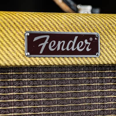 2006 Fender Blues Junior Lacquered Tweed 15-Watt 1x12" Guitar Combo image 2