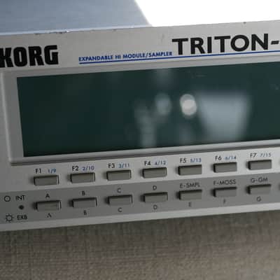 Korg Triton Rack Rackmount 60-Voice Polyphonic Workstation 2000 - 2005 - Silver