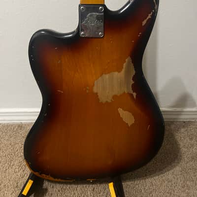 Fender Kurt Cobain Road Worn Jaguar 2011- 3-Color Sunburst image 8
