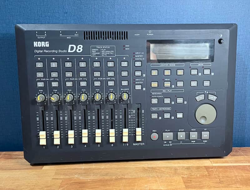 Korg D8 Digital 8-Track Recording Studio w/ 1.4GB HDD image 1