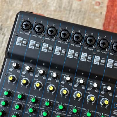 YAMAHA MG16XU 16 Channel Mixer w/Gator Gig Bag image 4