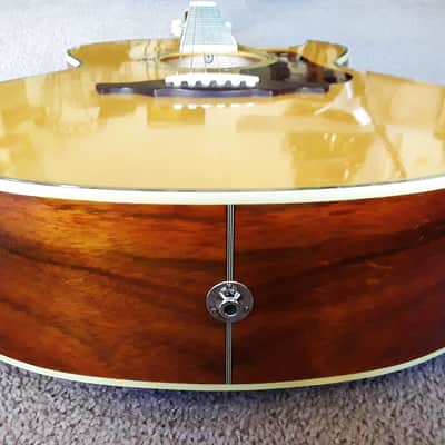 Alvarez AD90SCK Acoustic Electric Cutaway Guitar with TKL Hard Case image 7