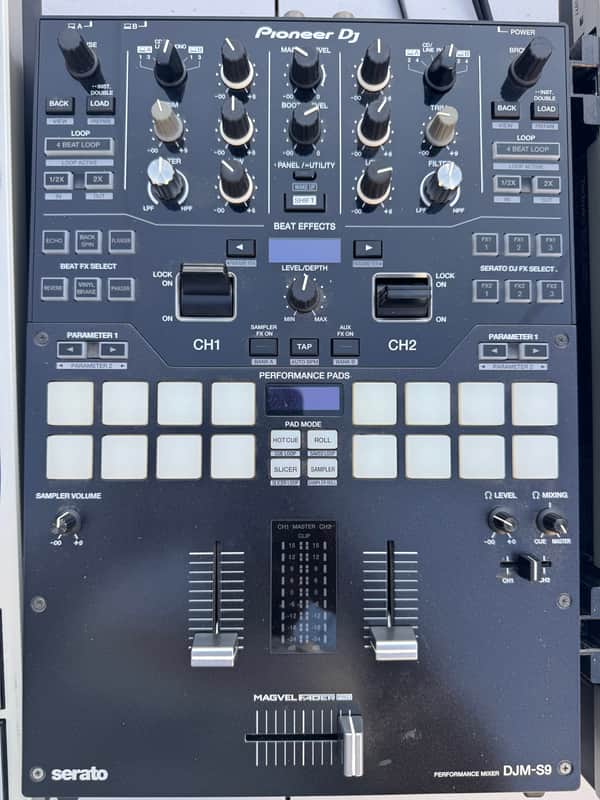 Pioneer DJM-S9 2-channel Mixer for Serato DJ - Black image 1