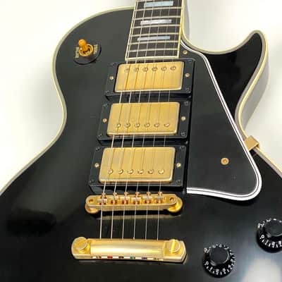 Gibson Les Paul Custom triple pickup '57 Reissue Black Beauty with gold hardware, original Custom Shop case , and Gibson Cert and tag image 2