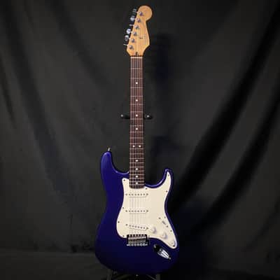 Used 1996 Fender Standard Stratocaster - Midnight Blue 070924 image 3