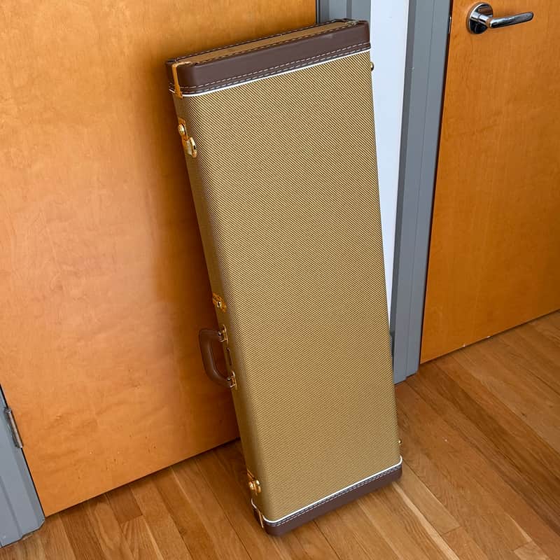 Fender G&G Deluxe Strat / Tele Hardshell Case, Tweed with Red Poodle Plush Interior - Tweed image 1
